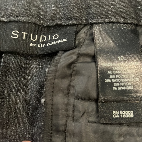 Liz Claiborne - Picture 5 of 6